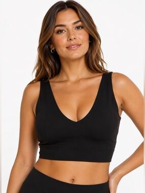 Plus Size Black Laser Cut  Comfort V-Neck Bralette Top Size 2X NWT